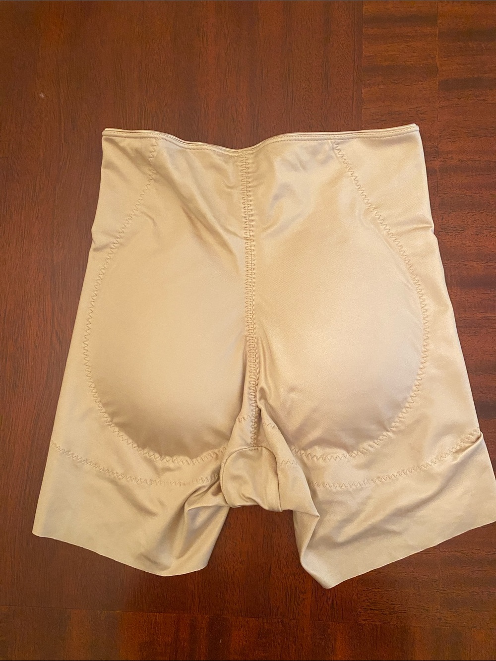 SPANX Nude Shapewear with Bum Pads - Picture 2 of 16